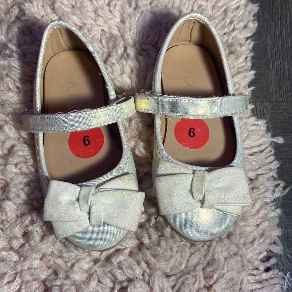 Kids dress shoes